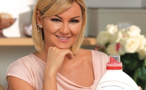 Pınar Altuğ Fotoğrafı