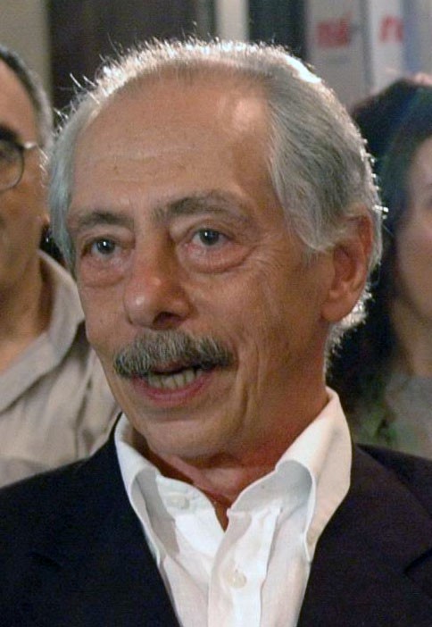 Genco Erkal Fotoğrafı