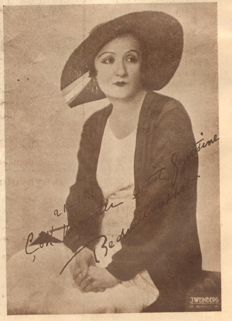 Bedia Muvahhit fotoğrafı