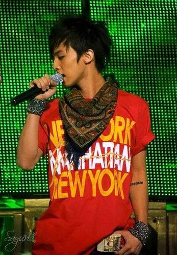 G-Dragon Fotoğrafı