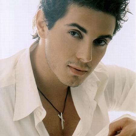 Michalis Hatzigiannis Fotoğrafı