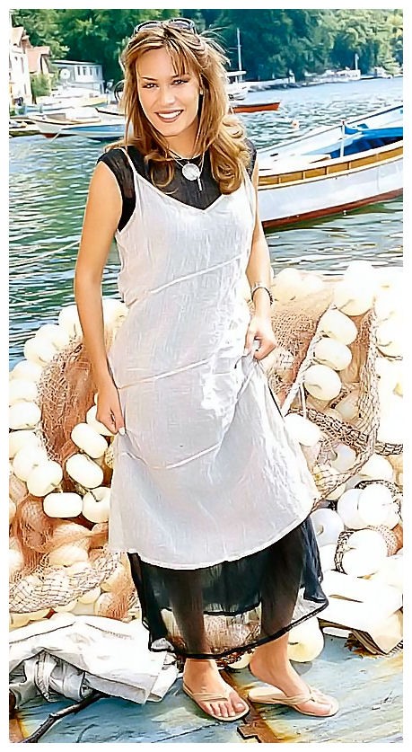 Ebru Cündübeyoğlu Fotoğrafı