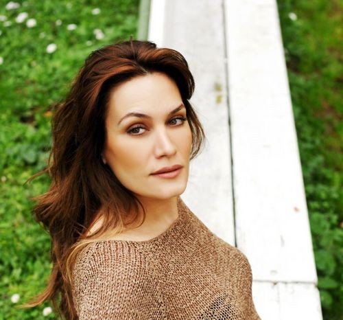 Ebru Cündübeyoğlu Fotoğrafı