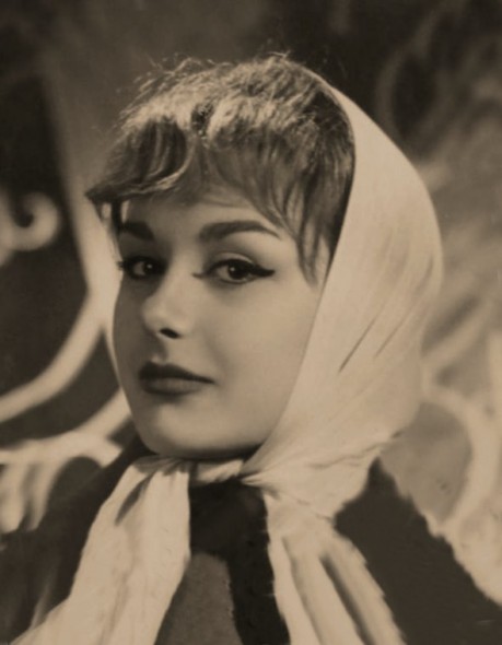 Semra Sar Fotoğrafı