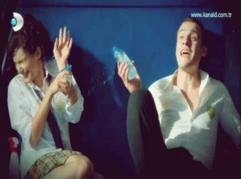 Kerem Bürsin Fotoğrafı