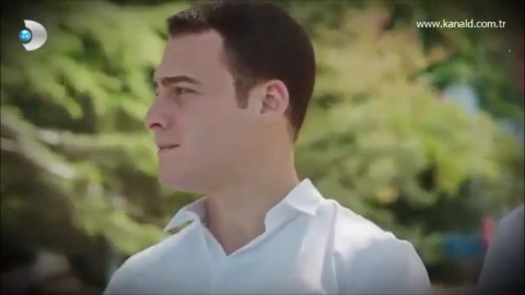 Kerem Bürsin Fotoğrafı