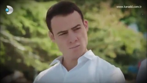 Kerem Bürsin Fotoğrafı