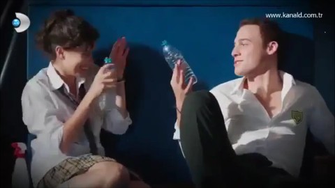 Kerem Bürsin Fotoğrafı