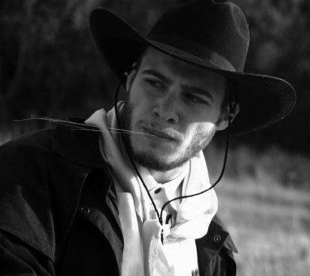 Kerem Bürsin Fotoğrafı