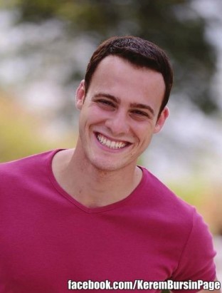 Kerem Bürsin Fotoğrafı
