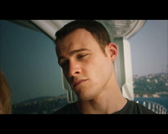 Kerem Bürsin Fotoğrafı