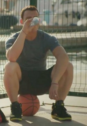 Kerem Bürsin Fotoğrafı