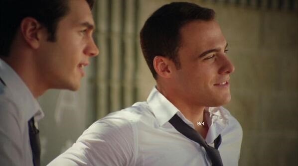 Kerem Bürsin Fotoğrafı