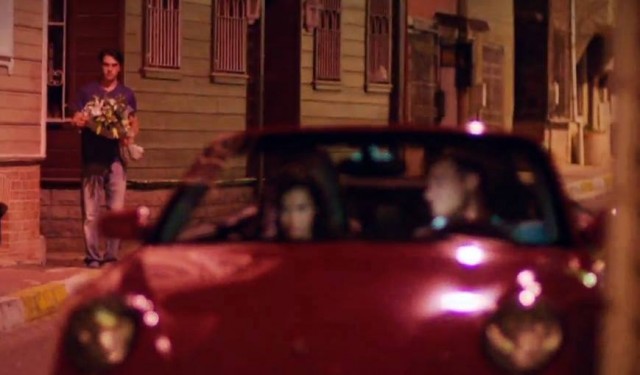 Kerem Bürsin Fotoğrafı