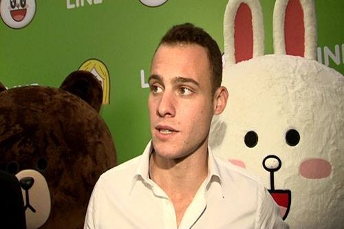 Kerem Bürsin Fotoğrafı