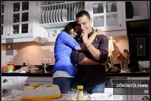 Kerem Bürsin Fotoğrafı