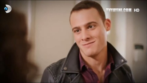 Kerem Bürsin Fotoğrafı