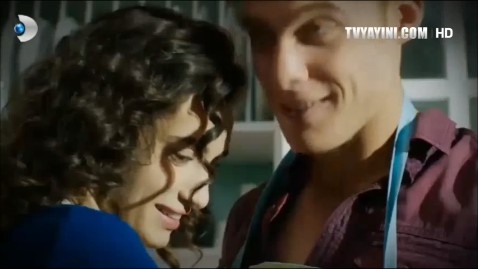 Kerem Bürsin Fotoğrafı