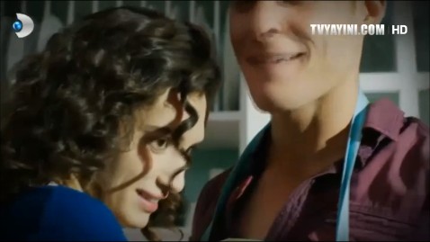 Kerem Bürsin Fotoğrafı