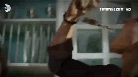 Kerem Bürsin Fotoğrafı