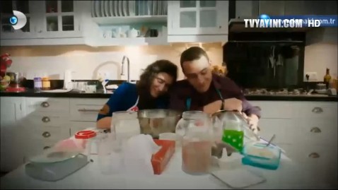 Kerem Bürsin Fotoğrafı