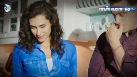 Kerem Bürsin Fotoğrafı