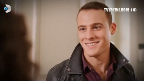 Kerem Bürsin Fotoğrafı