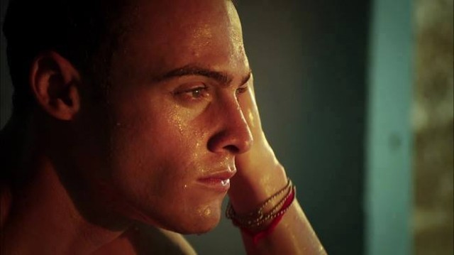 Kerem Bürsin Fotoğrafı