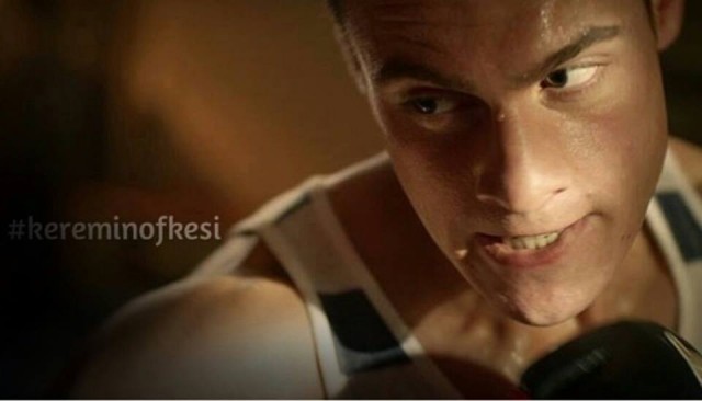 Kerem Bürsin Fotoğrafı