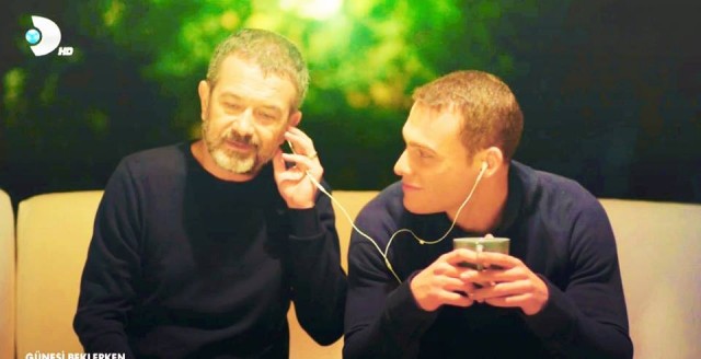 Kerem Bürsin Fotoğrafı