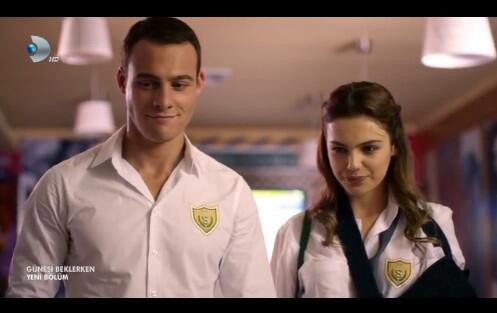 Kerem Bürsin Fotoğrafı