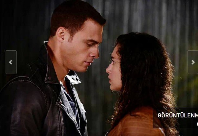 Kerem Bürsin Fotoğrafı