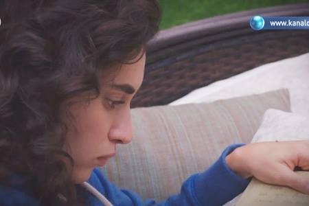 Kerem Bürsin Fotoğrafı