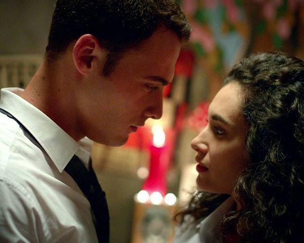 Kerem Bürsin Fotoğrafı