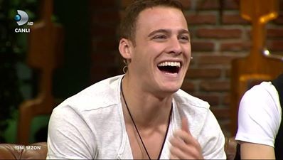 Kerem Bürsin Fotoğrafı