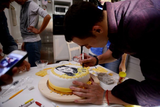 Kerem Bürsin Fotoğrafı