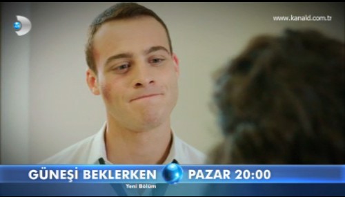 Kerem Bürsin Fotoğrafı