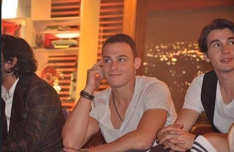 Kerem Bürsin Fotoğrafı