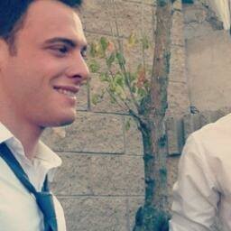 Kerem Bürsin Fotoğrafı