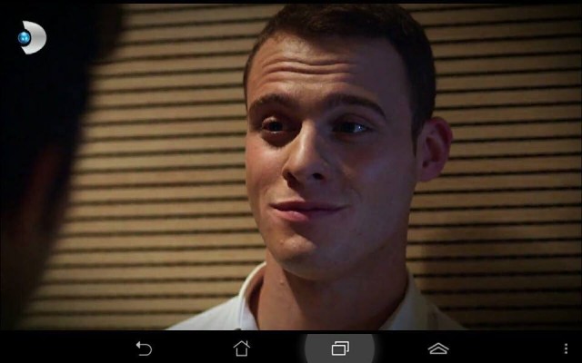 Kerem Bürsin Fotoğrafı