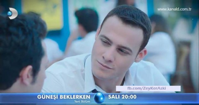 Kerem Bürsin Fotoğrafı