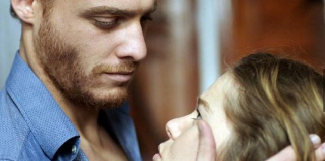 Kerem Bürsin Fotoğrafı