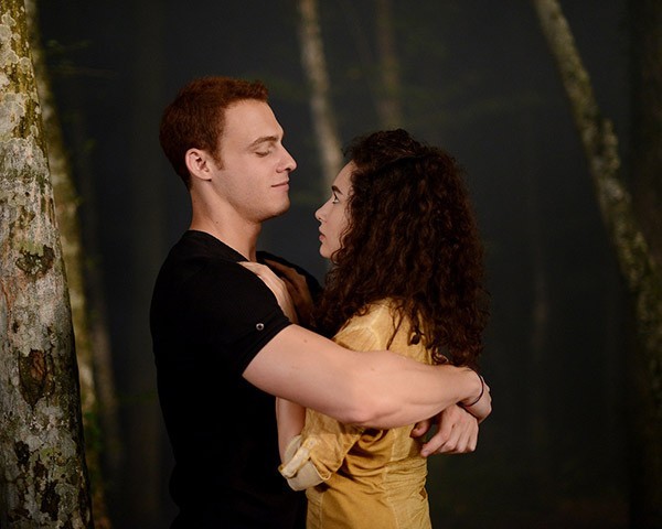 Kerem Bürsin Fotoğrafı