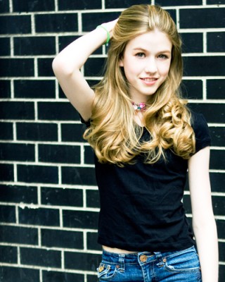 Katherine McNamara Fotoğrafı