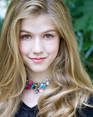 Katherine McNamara Fotoğrafı