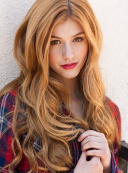 Katherine McNamara Fotoğrafı