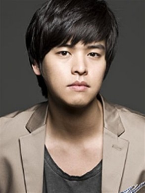 Lee Jang-woo Fotoğrafı