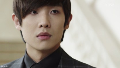 Lee Joon Fotoğrafı
