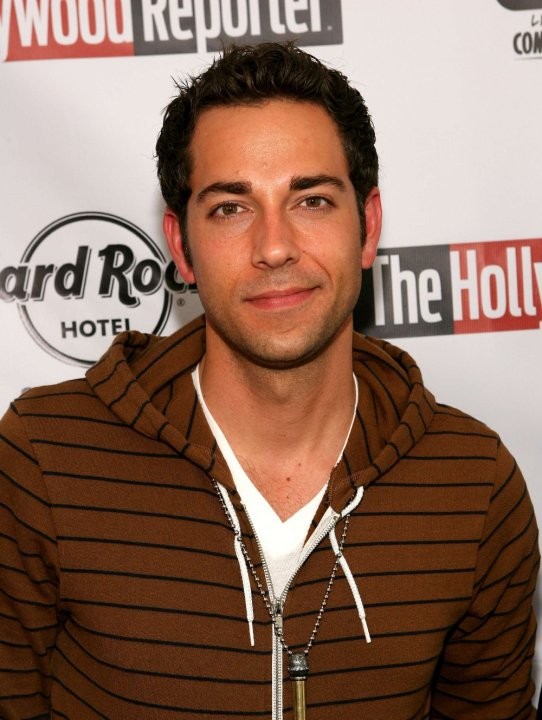 Zachary Levi Fotoğrafı