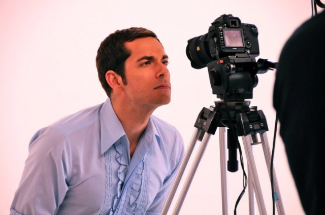 Zachary Levi Fotoğrafı